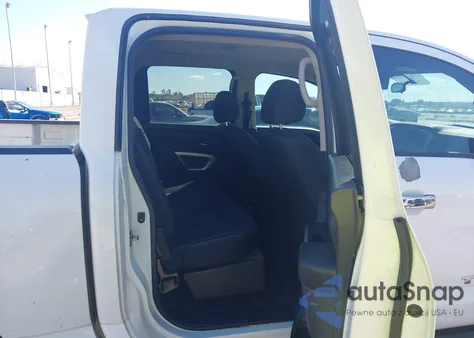 2018 Nissan Titan Sv из США, поврежденный, VIN 1N6AA1EK1JN503359